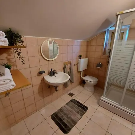 아파트 Meri Grebaštica