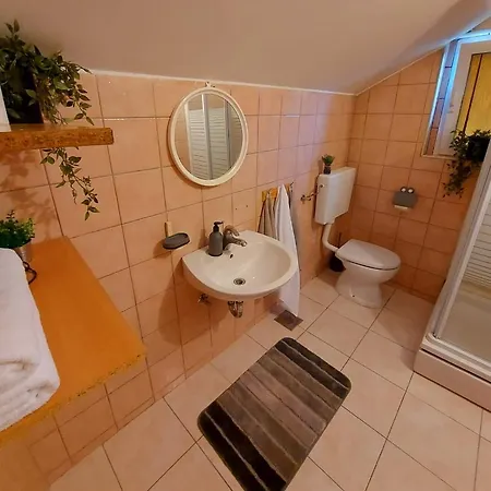 Meri 아파트 Grebaštica